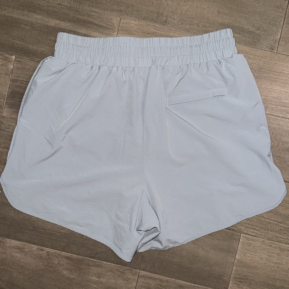 Varley Kalin Running Shorts SZ Large - Picture 4 of 6